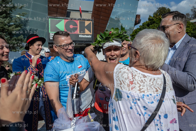Kwidzyn. Zakonczenie biegu Karoliny Napiórkowskiej...