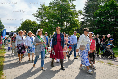50. urodziny Zaspy. Parada mieszkańców w parku im....
