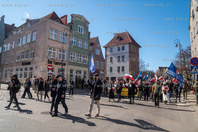 Gdańsk. Marsz "Polska za pokojem" zorganizowany przez...