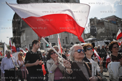 Marsz w obronie telewizji TV Trwam w Warszawie zorganizowany...
