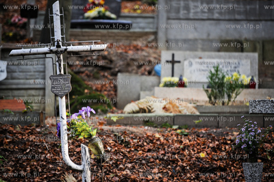 Gdansk. Cmentarz Srebrzysko.
28.10.2011
fot. Mateusz...