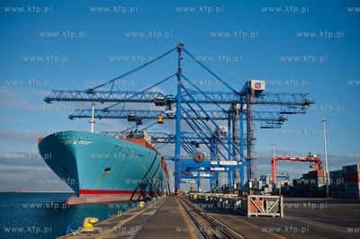 Gdansk. Terminal kontenerowy DCT.
15.12.2011
fot....