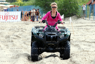 Ssang Yong Cup - wyscigi samochodow firmy Ssang Yong...