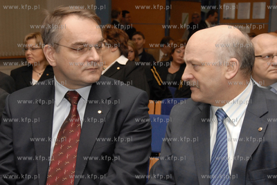 Gdansk. Uroczystosc podpisania trojstronnego porozumienia...