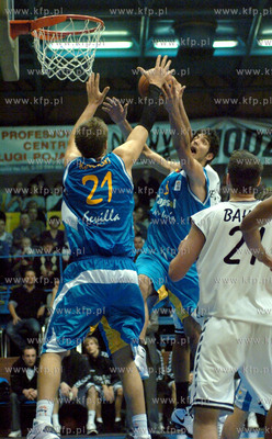 Mecz koszykowki Energa Czarni Slupsk-Cajasol Sewilla/Hiszpania/.16.12.2008...