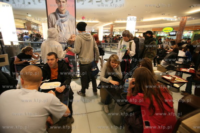 Galeria Baltycka w Gdansku. Flash mob zorganizowane...