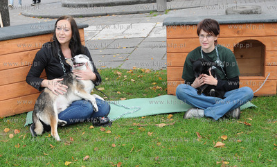 Bulwar Szwedzki w Gdyni. Happening pod haslem: "Zerwijmy...