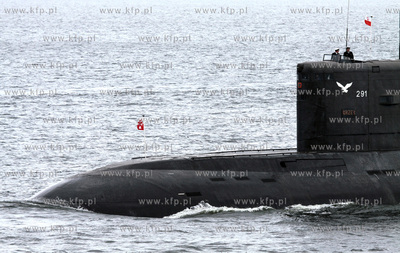 Parada wszystkich najwazniejszych klas okretow bedacych...