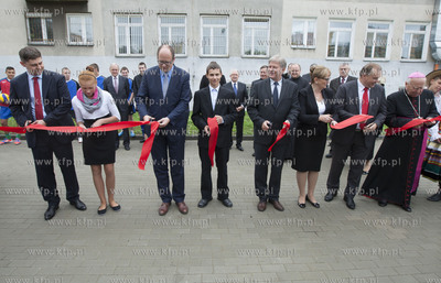 Gdansk, Gimnazjum nr 12 przy ul. Wrzeszczanskiej. Miejska...