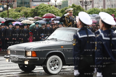 Kaliningrad , Rosja 09.05.2014 Parada na Placu Zwyciestwa...