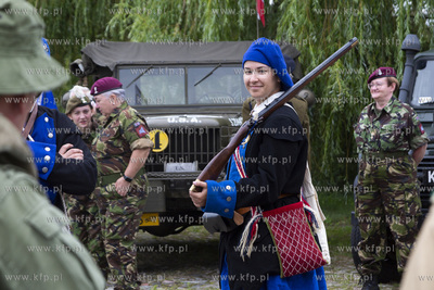 DROP ZONE - V Spotkanie Grup Rekonstrukcyjnych Armii...