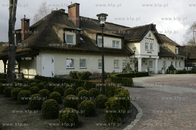 Dwor Oliwski polozony w malowniczej Dolinie Radosci...