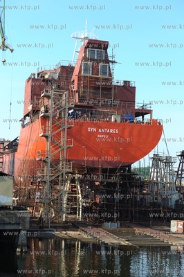 Stocznia Gdansk. Nz. budowa statku Syn Antares
26.05.2009
fot....