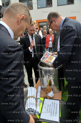 Otwarcie Pozytywnej Szkoly Podstawowej przy ul. Azaliowej...