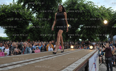 Ogolnopolskie wybory Bursztynowej Miss Lata w Sopocie....