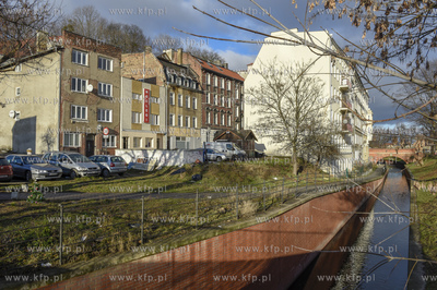 Biskupia Górka w Gdańsku. ul. Zaroślak i kanał...