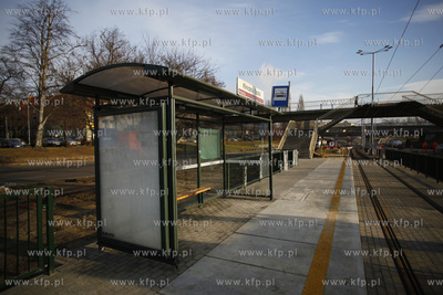 Gdańsk. Próbny przejaz tramwaju po zmodernizowanym...