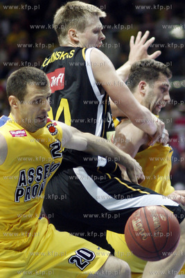Gdynia. Tauron Basket Liga. Drugi mecz finalowy Asseco...