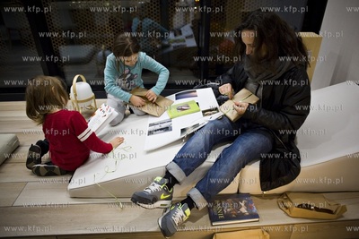 Oficjalne otwarcie Sopoteki galerii kultury miejskiej...