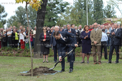 Sadzenie Debu Wolnosci w 25 rocznice Porozumien Sierpniowych...