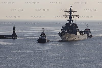 Wizyta amerykańskiego niszczyciela USS Donald Cook...