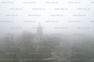 Zamglony kościół ewangelicki w Sopocie.
12.04.2023
fot....