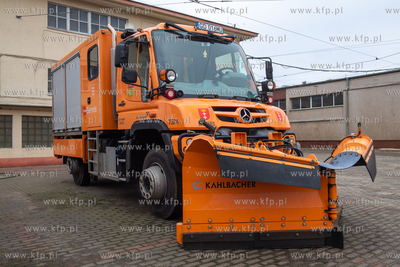 Zajezdnia tramwajowa Wrzeszcz. Pojazd techniczny Mercedes-Benz...