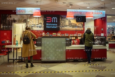 Biblioteka Manhattan ponownie otwarta. Od marca br....