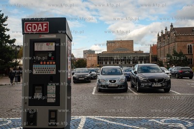 Gdańsk, Parking na Targu Węglowym. 17.10.2020 / fot....