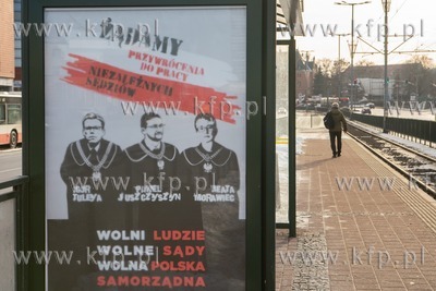 Gdańsk Przytanek tramwajowy Dworzec Główny. Na wiatach...