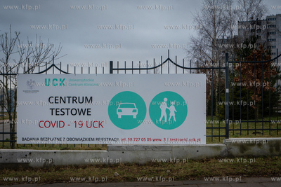 Oliwa, ul. Wita Stwosza. Centrum testowe COVID-19....