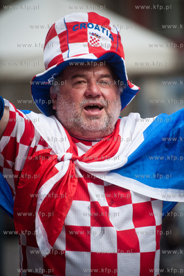 Gdansk. Ulica Dluga. Chorwaccy kibice na ulicach starego...
