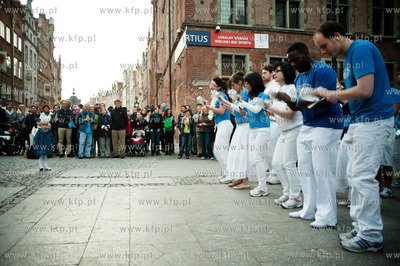 Gdansk. Dlugi Targ. Sama Street Shows oraz Flash Mob...