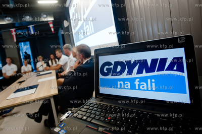 Gdynia. Infobox. Konferencja prasowa prezentujaca Gdynski...