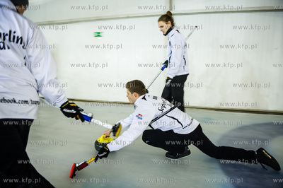 Gdansk. Hala Oliwia. Tor Curlingowy. Mecz 5 kolejki...