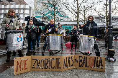 Plac Przyjaciół SopotuHappening pt. Nie róbcie nas...