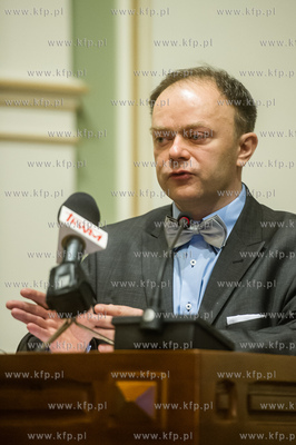 Gdansk. Nowy Ratusz. XXXVI Sesja Rady Miasta Gdanska....