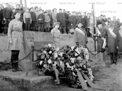 Wiec przeciwko wydarzeniom majowym '46 roku w Starej...