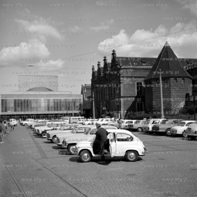 Parking na Targu Węglowym w Gdańsku. 
1968
0005017z_1968
Fot....
