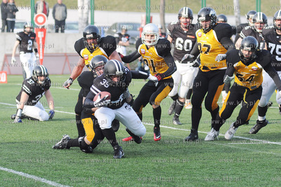 Gdynia. Nowy sezon Polskiej Ligi Futbolu Amerykanskiego,...