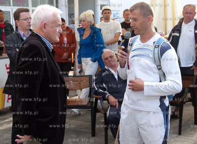 Ustka Leszek Miller, szef SLD w ramach akcji Pogodne...