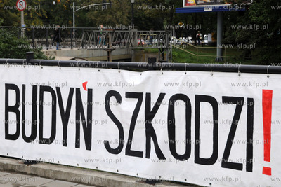 Gdansk, okolice Urzedu Miejskiego. Protest glodowy...