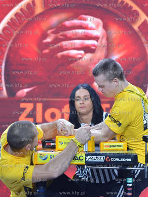 XV edycja Pucharu Swiata Zawodowcw w Armwrestlingu...