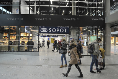 Nowy budynek dworca PKP w Sopocie zostal udostepniony...