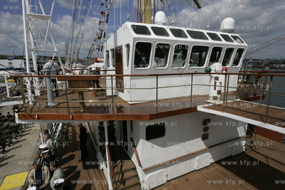 Nowa sterowka Daru Mlodziezy. 23.05.2006 fot. Wojtek...