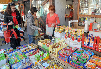 Oblegane przed Wielkanoca i oferujace duzy wybor slodyczy...
