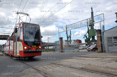 Jana z Kolna w Gdansku. Na bramie nr 3 prowadzacej...