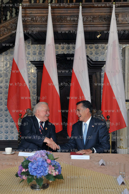 Mitt Romney, kandydat Partii Republikanskiej na prezydenta...