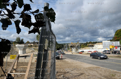 Budowa wiaduktu nad ul. Rakoczego na trasie Pomorskiej...