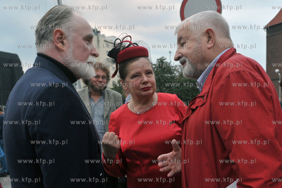 Otwarcie Teatru Szekspirowskiego w Gdansku. Po ogloszeniu...